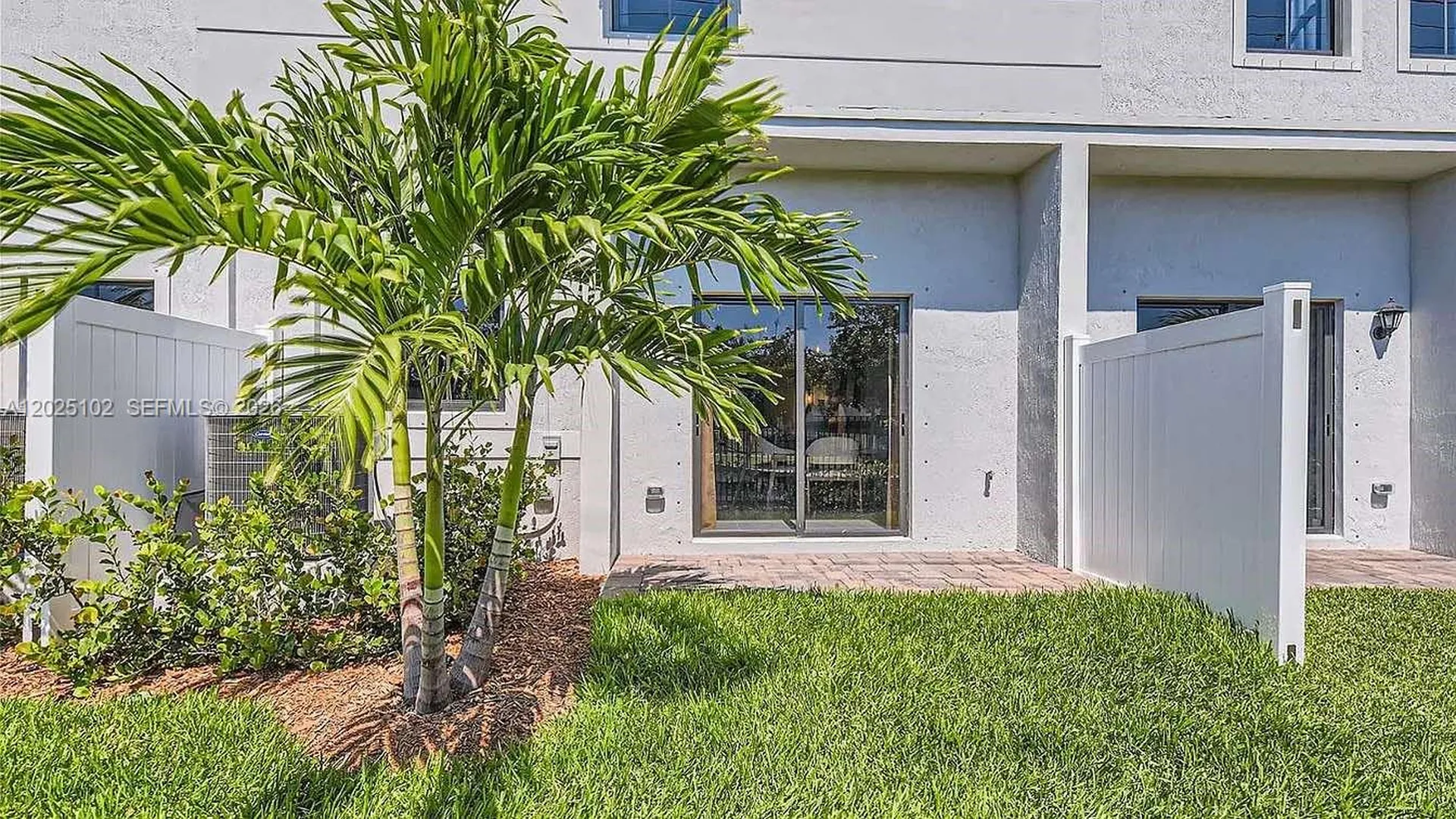 876 NW 3rd Way Pompano Beach FL 33060