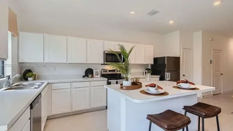 876 NW 3rd Way Pompano Beach FL 33060