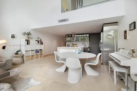 6000 Collins Avenue Miami Beach FL 33140