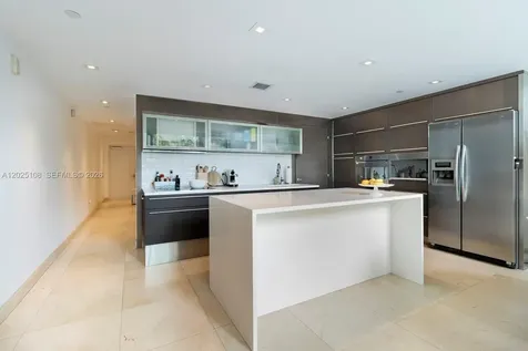 6000 Collins Avenue Miami Beach FL 33140