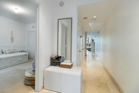6000 Collins Avenue Miami Beach FL 33140