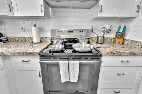 10002 E Bay Harbor Drive Bay Harbor Islands FL 33154