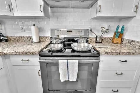 10002 E Bay Harbor Drive Bay Harbor Islands FL 33154