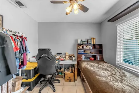 15042 SW 69th Street Miami FL 33193