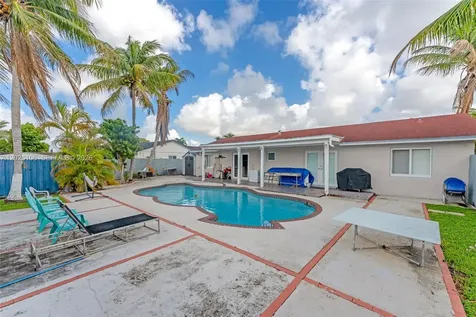 15042 SW 69th Street Miami FL 33193