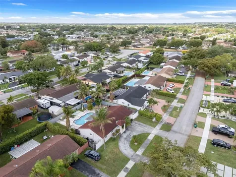 15042 SW 69th Street Miami FL 33193