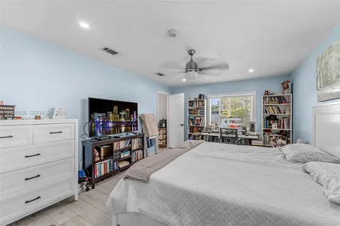 15042 SW 69th Street Miami FL 33193