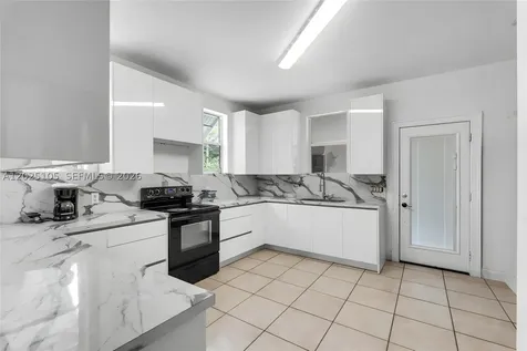 137 NW 20th Street Homestead FL 33030