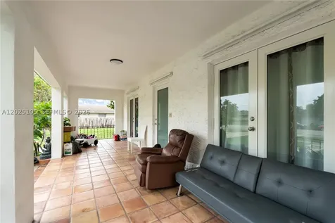 137 NW 20th Street Homestead FL 33030