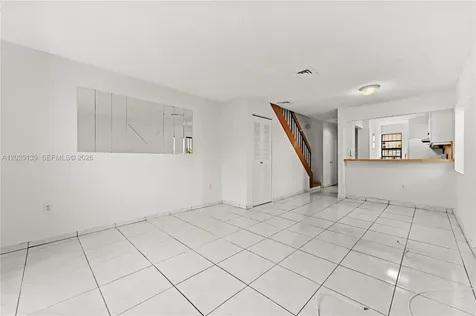 2433 W 52nd Place Hialeah FL 33016