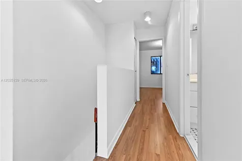 2433 W 52nd Place Hialeah FL 33016