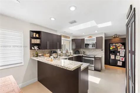16820 NW 74th Avenue Hialeah FL 33015