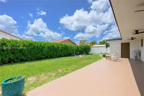 16820 NW 74th Avenue Hialeah FL 33015