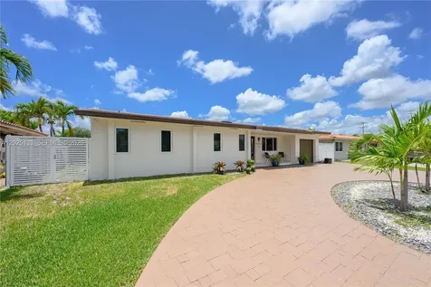 16820 NW 74th Avenue Hialeah FL 33015