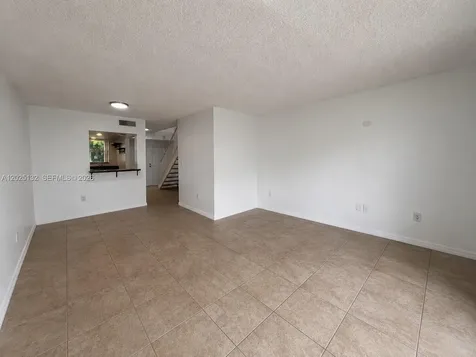 9371 Fontainebleau Boulevard Miami FL 33172