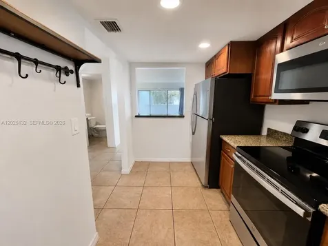 9371 Fontainebleau Boulevard Miami FL 33172