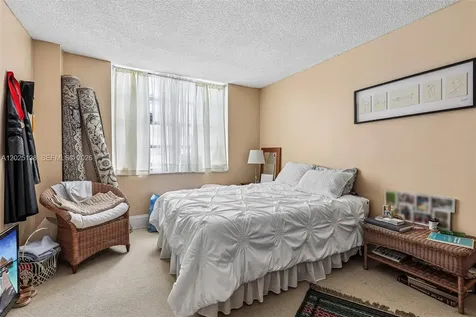 2750 NE 183rd Street Aventura FL 33160