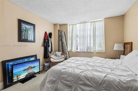 2750 NE 183rd Street Aventura FL 33160