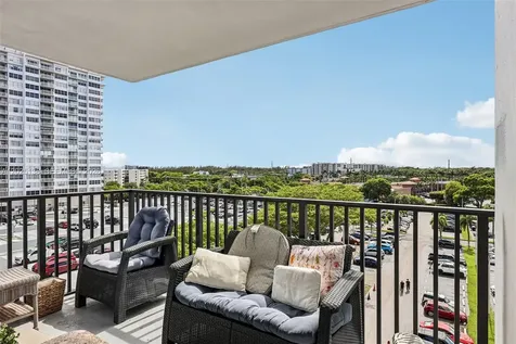 2750 NE 183rd Street Aventura FL 33160