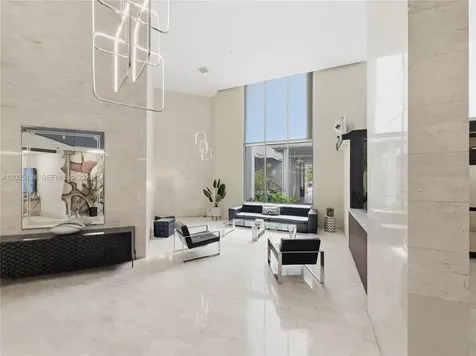 2750 NE 183rd Street Aventura FL 33160