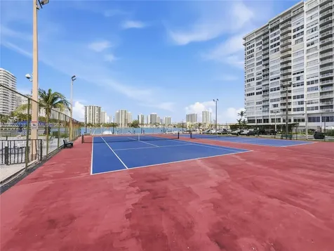 2750 NE 183rd Street Aventura FL 33160