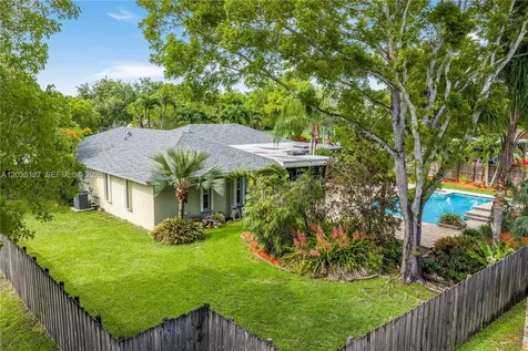 11480 SW 96th Terrace Miami FL 33176