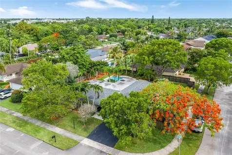 11480 SW 96th Terrace Miami FL 33176