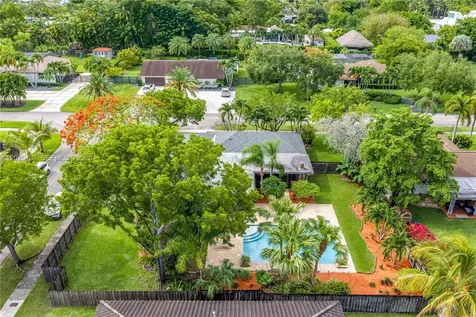 11480 SW 96th Terrace Miami FL 33176