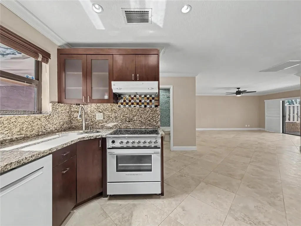 500 Bonnie Brae Way Hollywood FL 33021