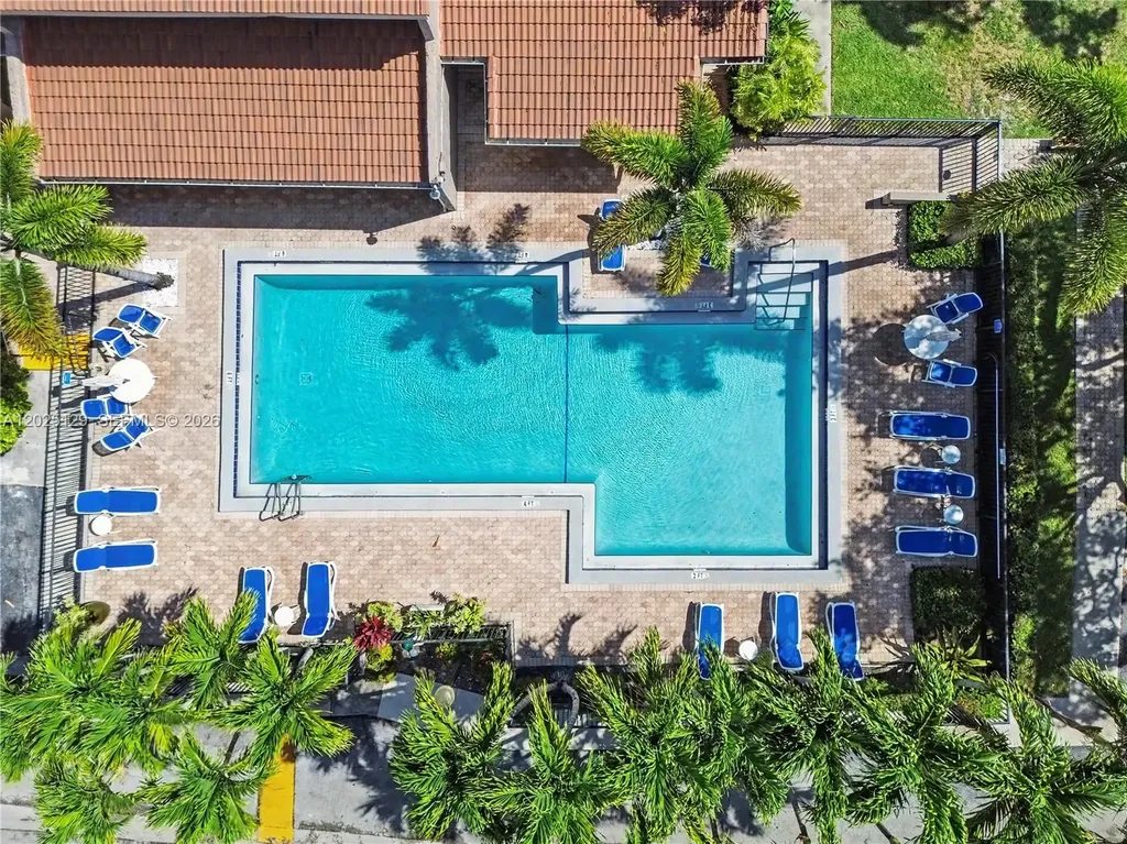 500 Bonnie Brae Way Hollywood FL 33021