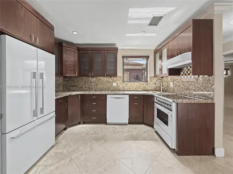 500 Bonnie Brae Way Hollywood FL 33021