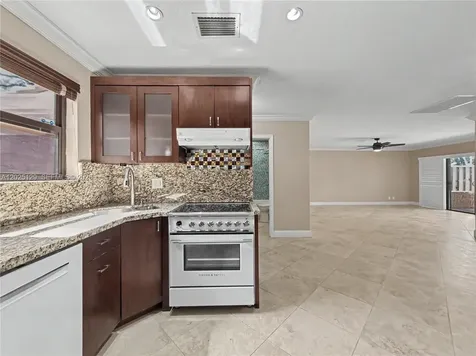 500 Bonnie Brae Way Hollywood FL 33021