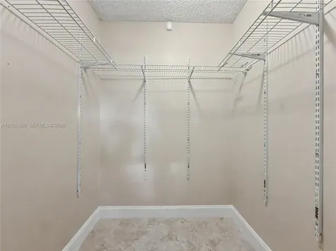 500 Bonnie Brae Way Hollywood FL 33021