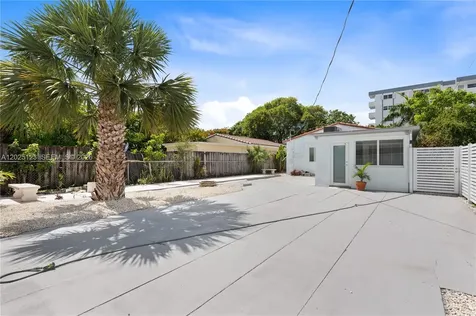 1715 Jefferson Street Hollywood FL 33020