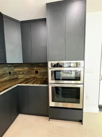 1924 NW 27th Street Miami FL 33142