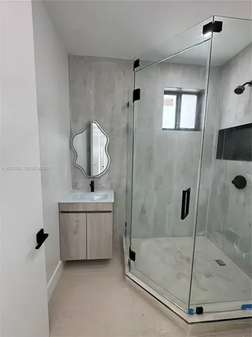 1924 NW 27th Street Miami FL 33142