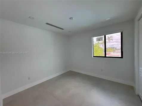 1924 NW 27th Street Miami FL 33142