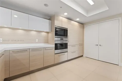 17301 Biscayne Boulevard North Miami Beach FL 33160