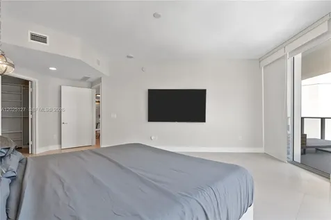 17301 Biscayne Boulevard North Miami Beach FL 33160