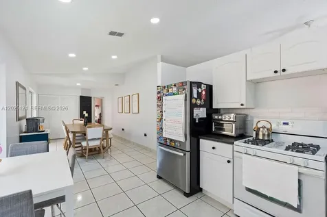 19080 NW 77th Court Hialeah FL 33015