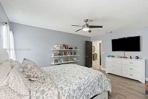 19080 NW 77th Court Hialeah FL 33015