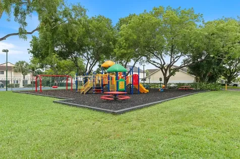 19080 NW 77th Court Hialeah FL 33015