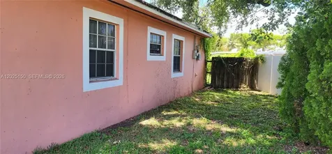 901 NE 160th Terrace North Miami Beach FL 33162