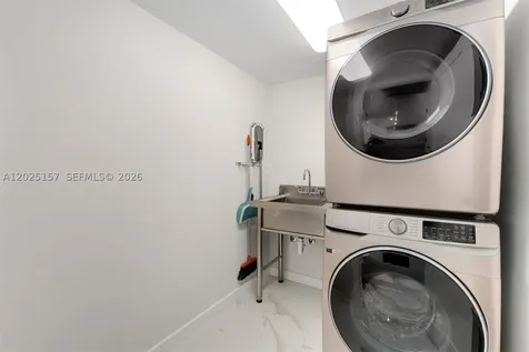 3 Grove Isle Drive Miami FL 33133