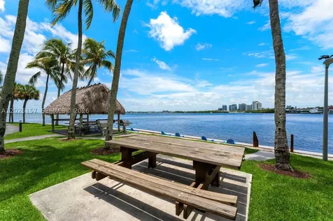 3 Grove Isle Drive Miami FL 33133