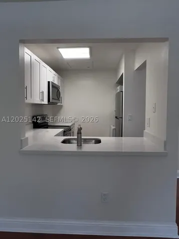 2570 W 67th Place Hialeah FL 33016