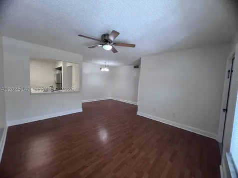 2570 W 67th Place Hialeah FL 33016