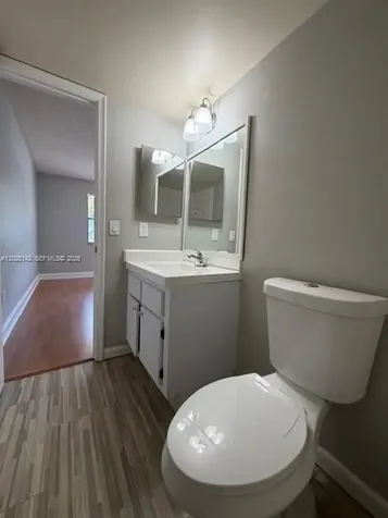 2570 W 67th Place Hialeah FL 33016