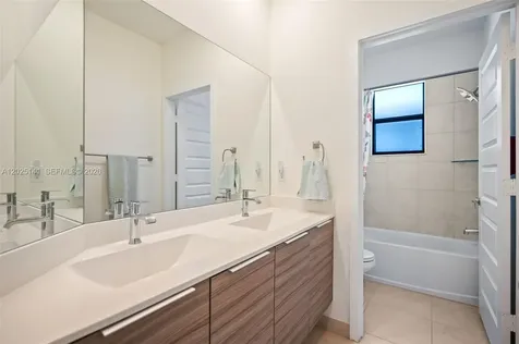 8763 NW 157th Terrace Miami Lakes FL 33018