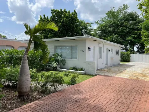 2359 NW 32nd Street Miami FL 33142